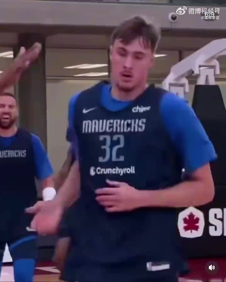 這就是狀元的威力弗拉格訓(xùn)練中攻防兼?zhèn)渖踔链竺睗饷? class=